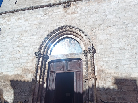 Chiesa San Francesco-Tagliacozzo必去景点