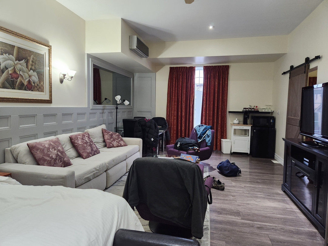 Grey Rose Suites主图