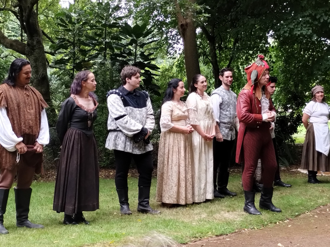 Botanical Gardens-坎普尔顿必去景点