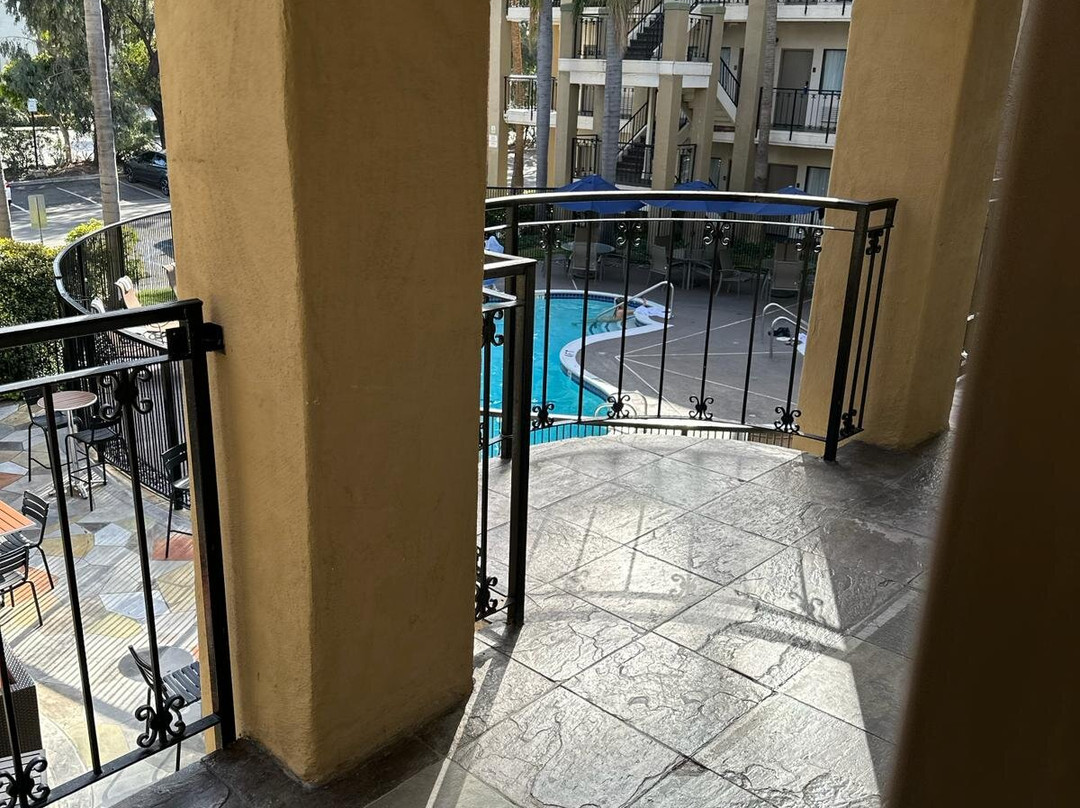 Comfort Inn & Suites Orange County John Wayne Airport主图