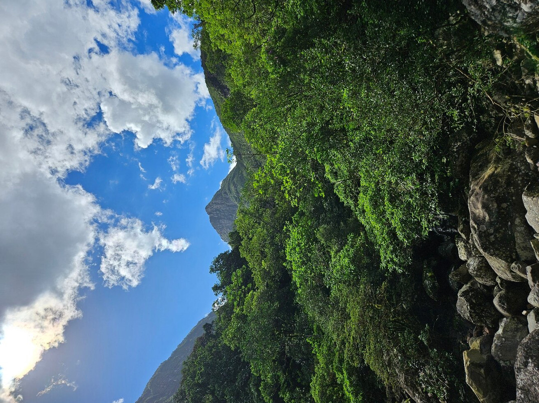 Trilha do Canyon Malacara (entrada na fenda)-Praia Grande必去景点