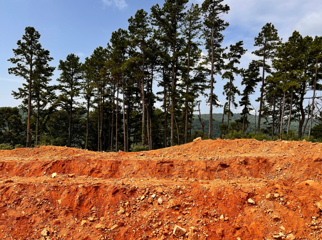 Avant Mining Fisher Mountain景点图片