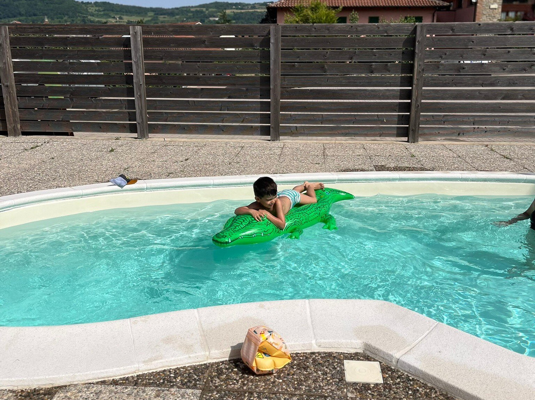 Piscina Comunale Torre Bormida-Torre Bormida必去景点