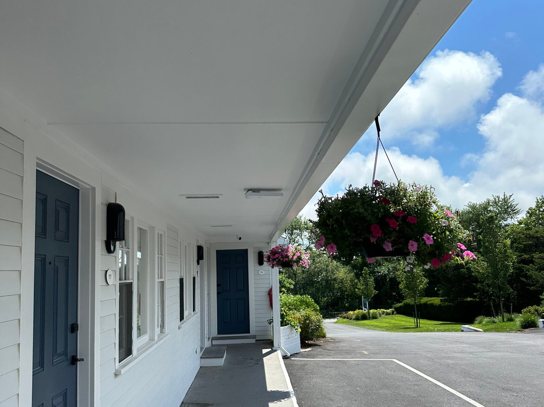 Greyfinch Chatham Inn主图