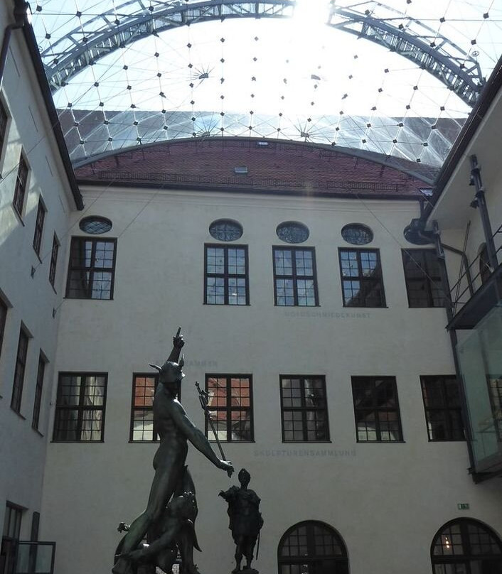 Maximilianmuseum-奥格斯堡必去景点