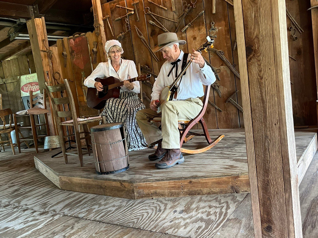 Ozark Folk Center State Park景点图片