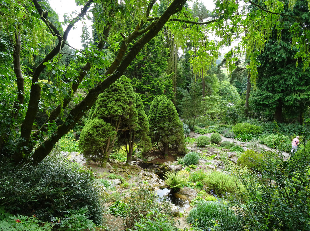 Parcevall Hall Gardens景点图片