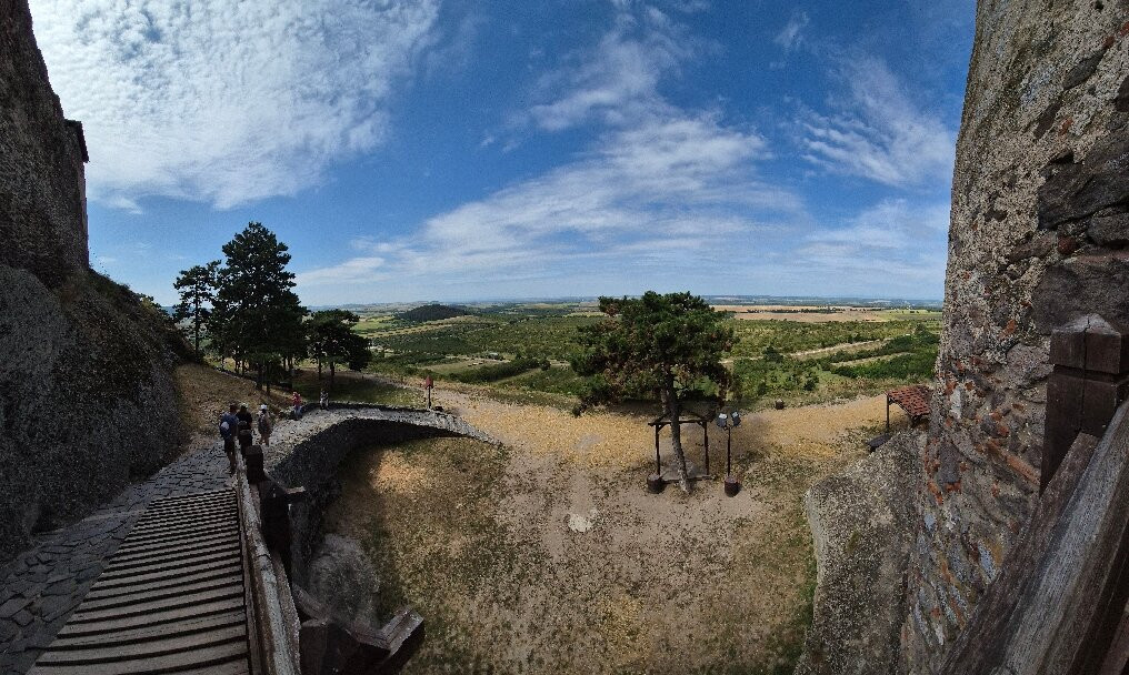 Castle of Boldogko景点图片