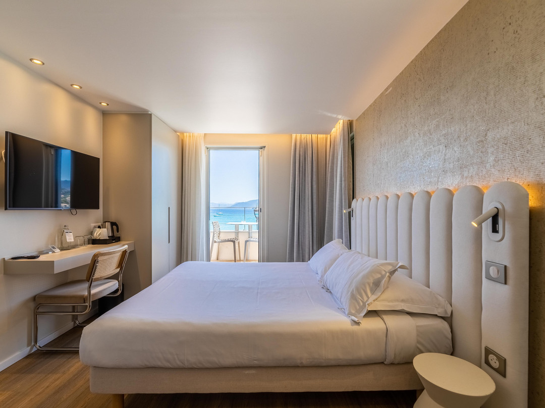 Ile Rousse酒店住宿-Hotel Escale Cote Sud