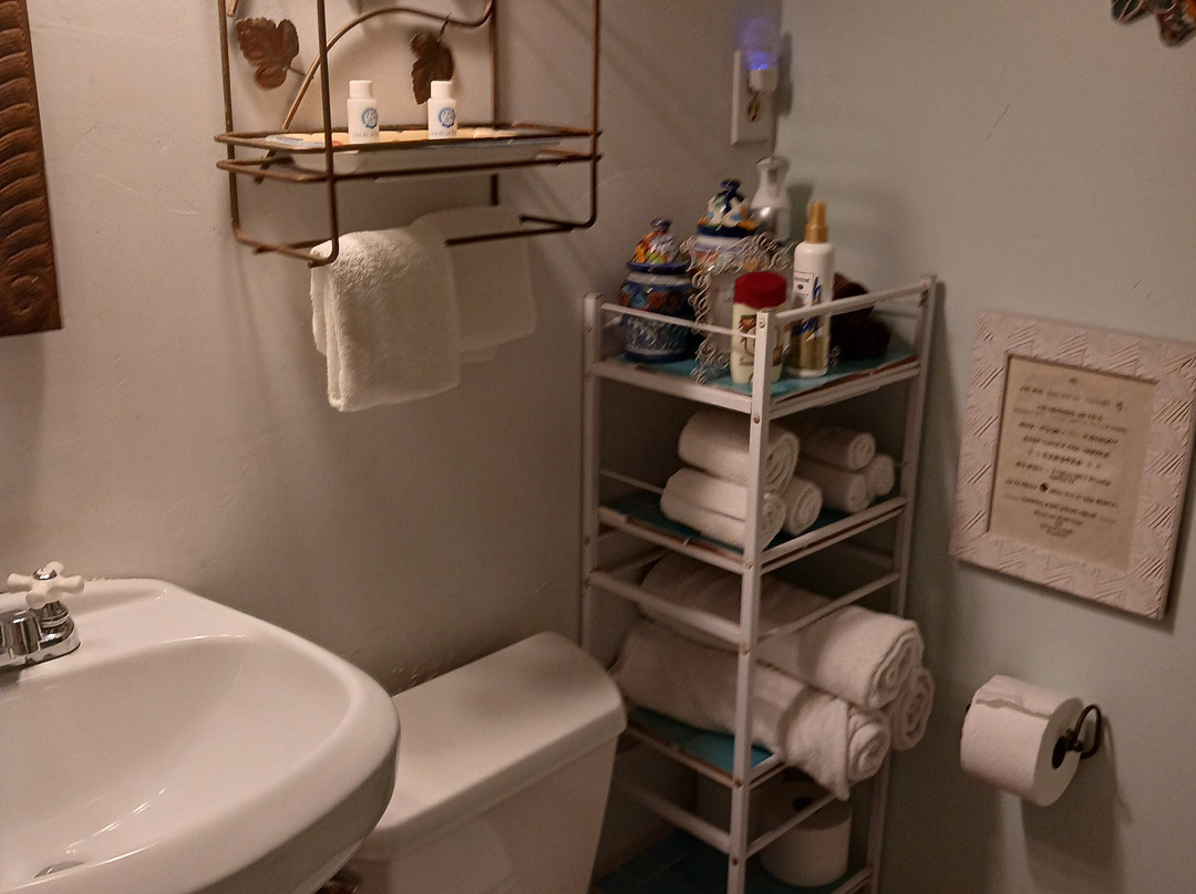 Casa del Sol Bed and Breakfast at Lake Travis主图