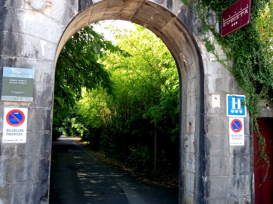 苏比塔酒店主图