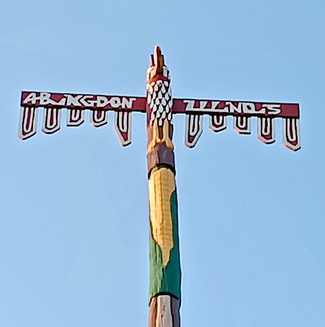 Giant Totem Pole景点图片