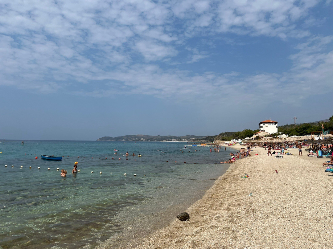 Paralía Pefkári景点图片