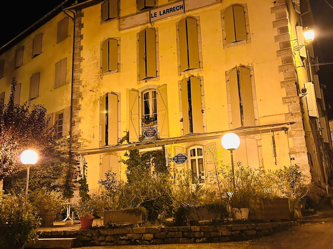 Au Détour Du Larrech主图