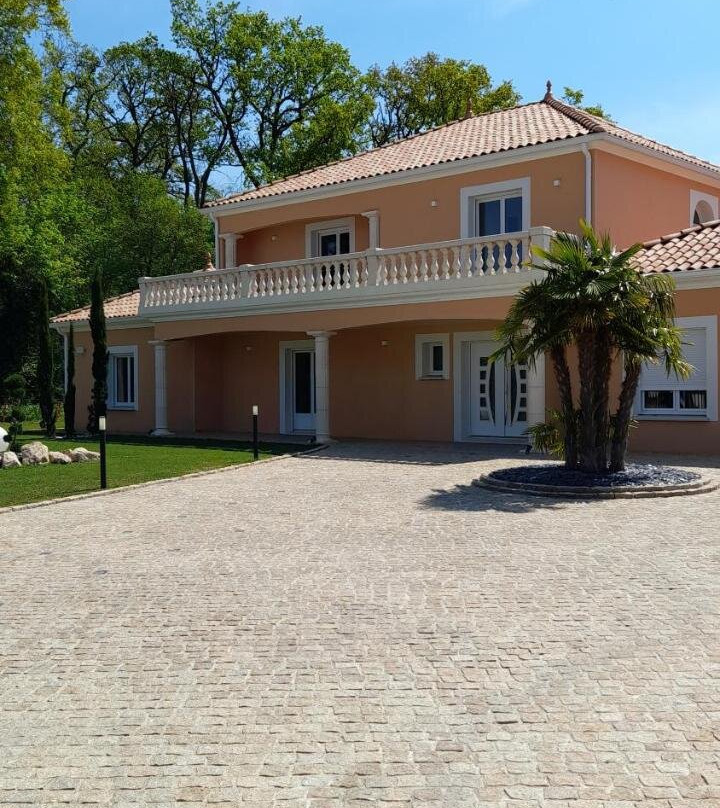 Villa des Chenes主图