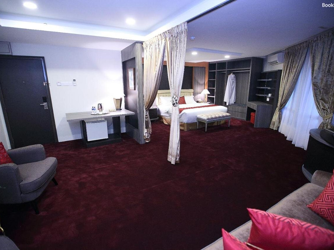 Al Khatiri Hotel主图