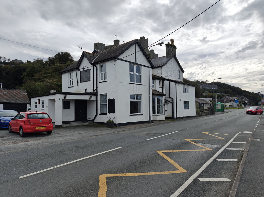 The Queens Hotel主图