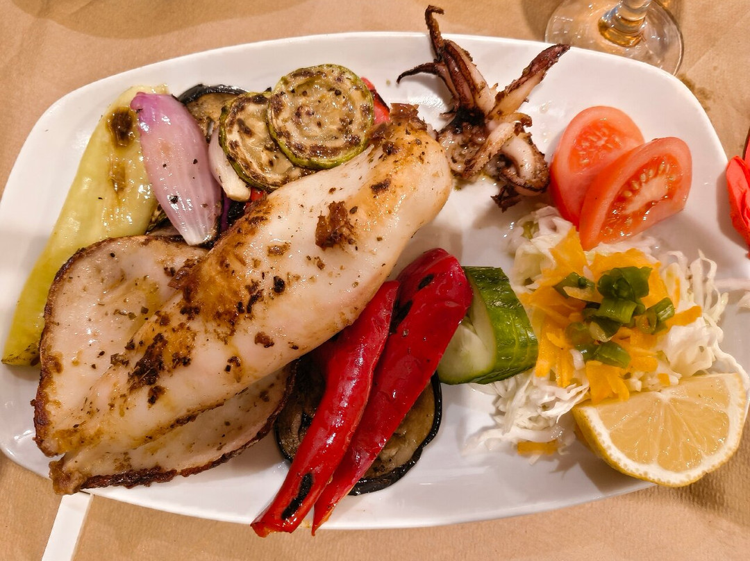 Akrogiali Family Taverna