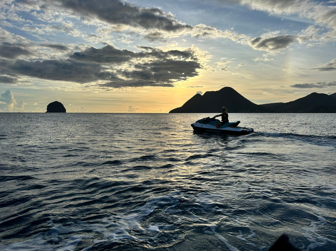 Jet AL' o-圣吕斯必去景点