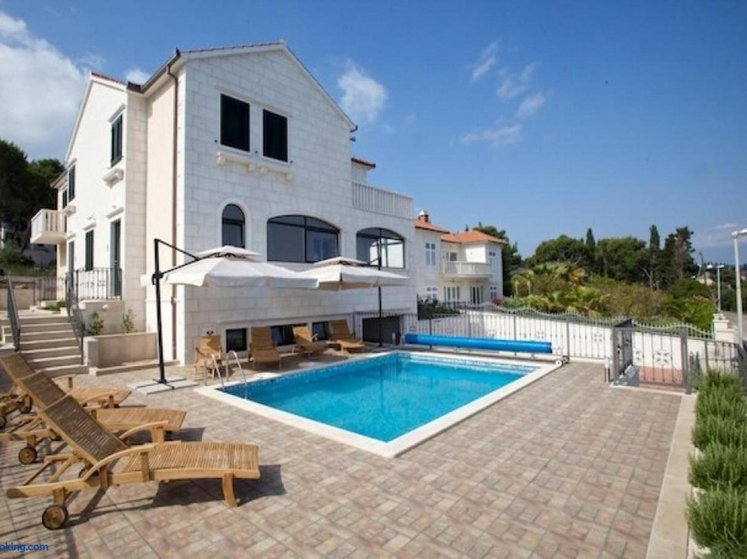 Apartments Grlica