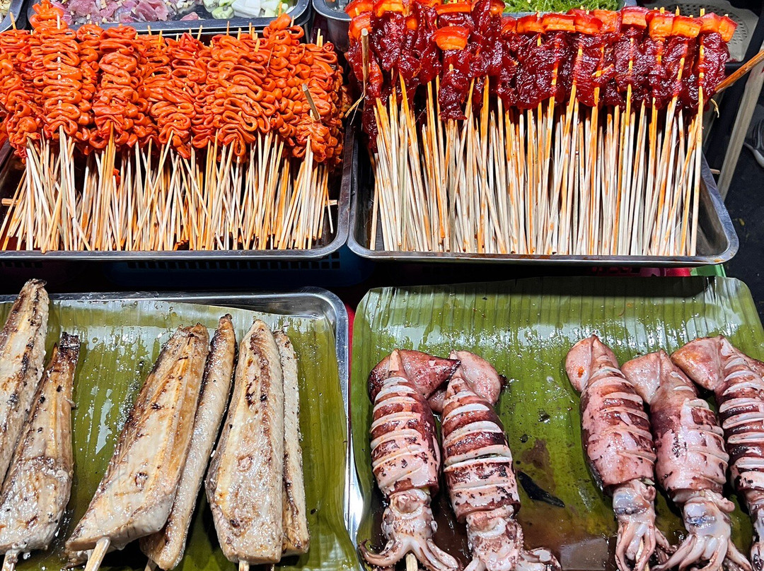 Roxas Avenue Night Market-达沃必去景点