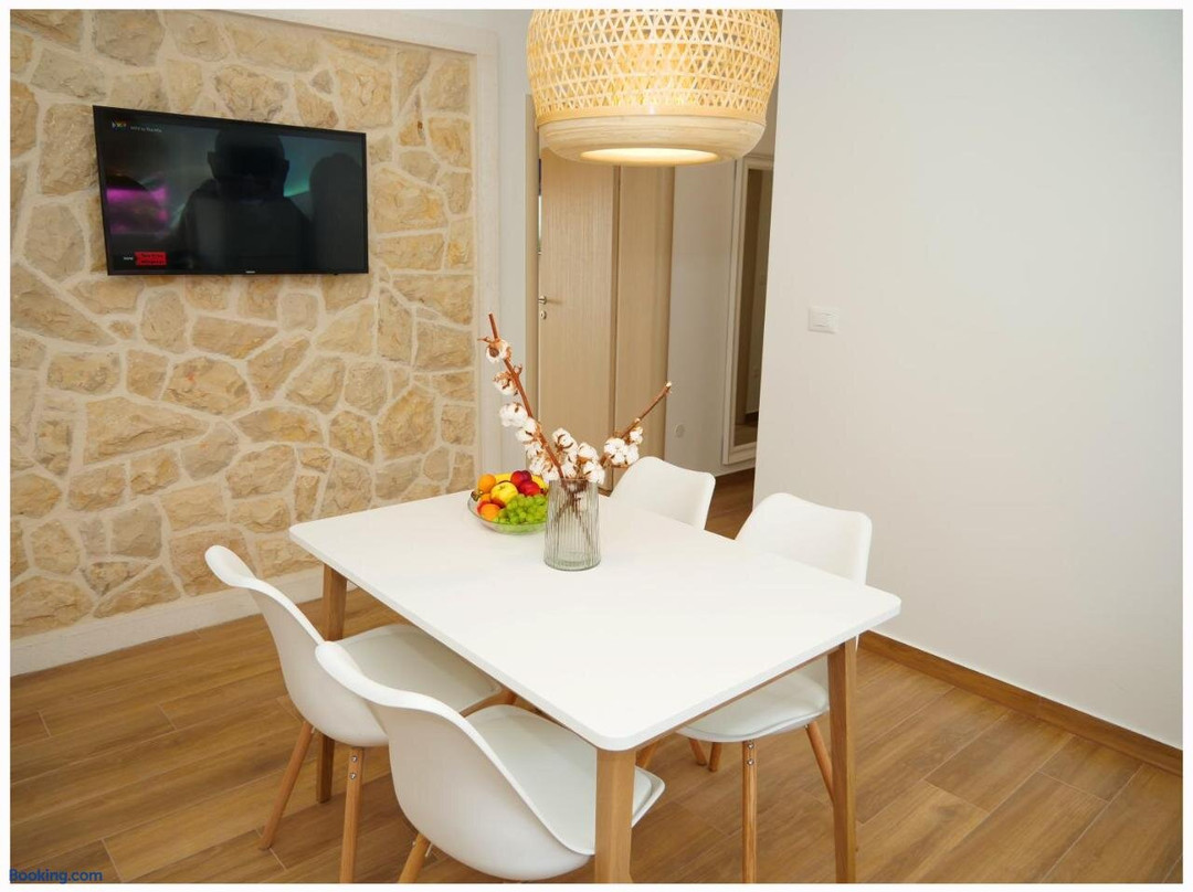 Apartmani Makelja