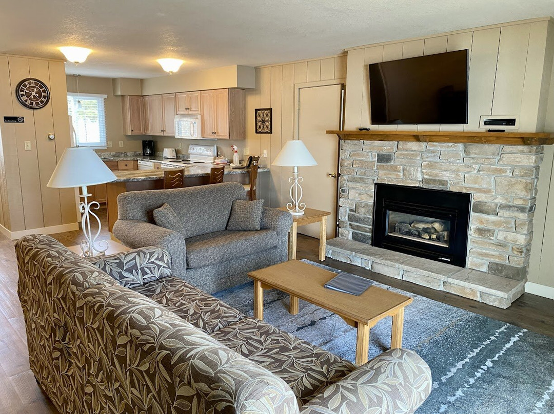 Kavanaugh's Sylvan Lake Resort主图