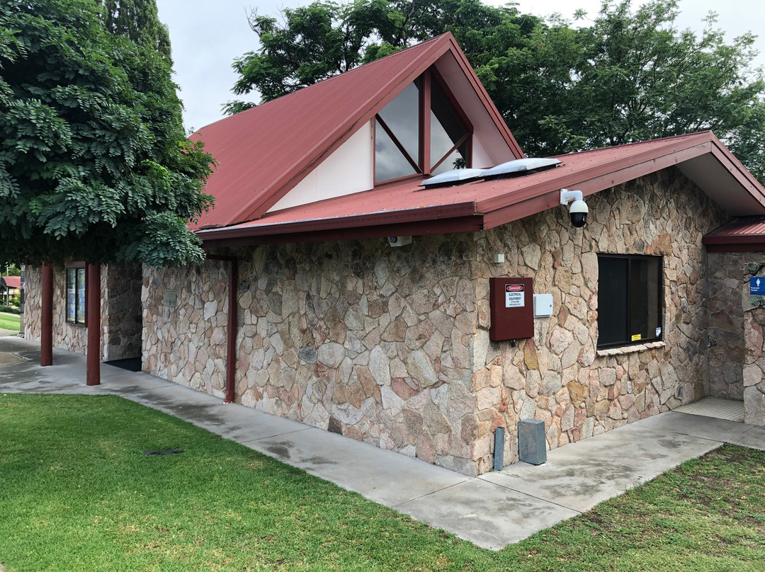 Stanthorpe Visitor Information Centre-史丹霍普必去景点