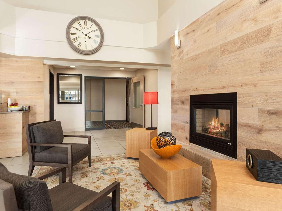 伊根江山旅馆&套房酒店主图