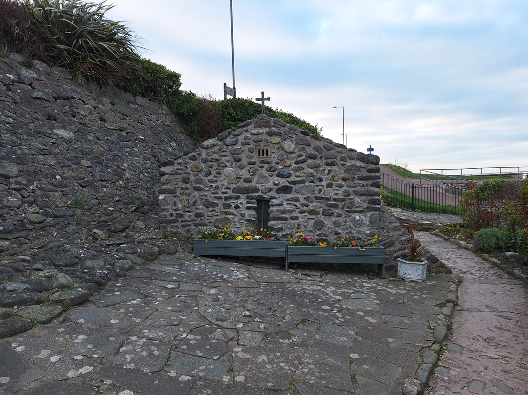 The Holy Well and Chapel of St Trillo-Rhos-on-Sea必去景点