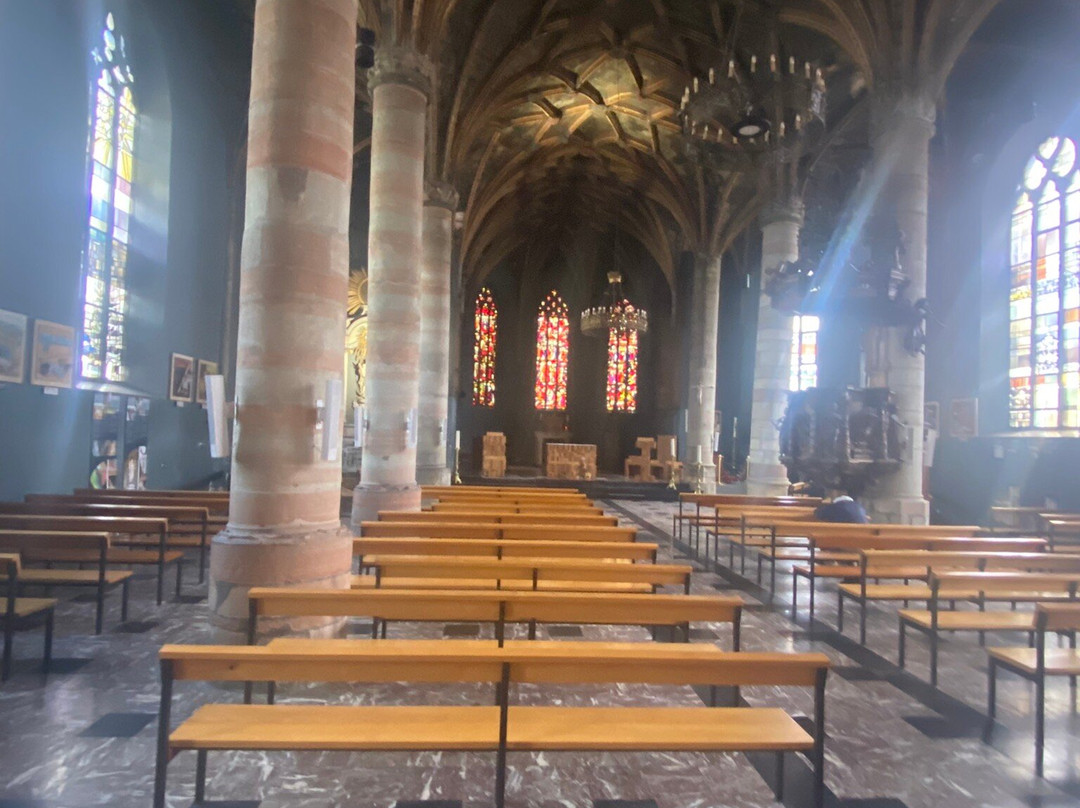 Eglise Saint-Pierre景点图片