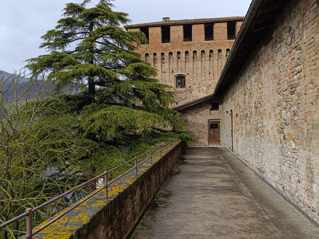 Castello Pallavicino di Varano de' Melegari景点图片