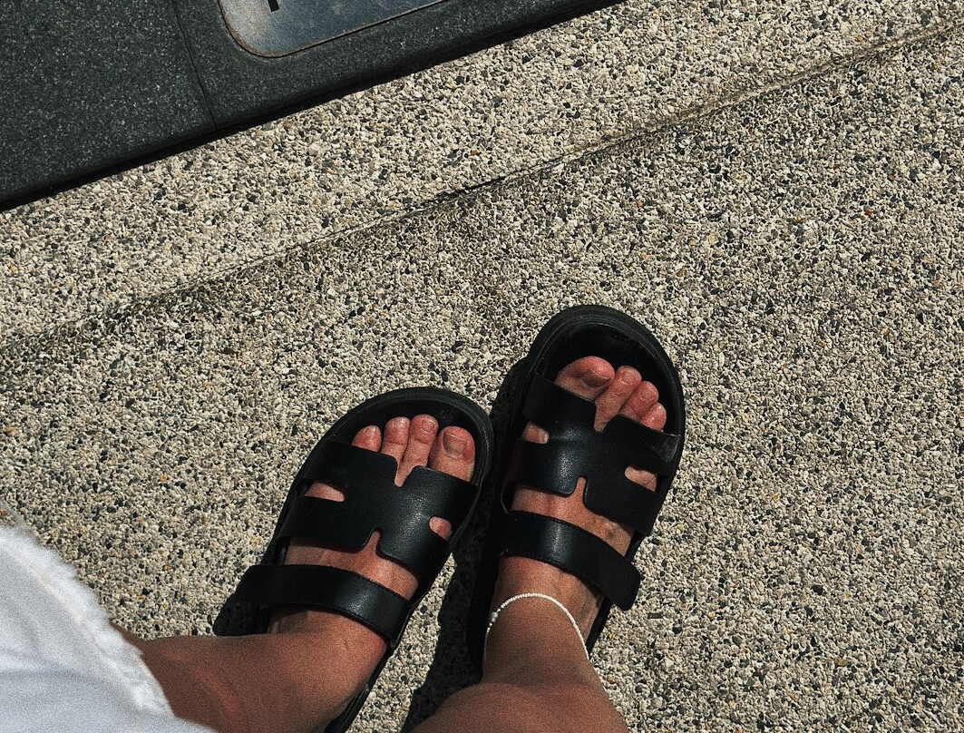 The Beachfront Hotel Phuket主图