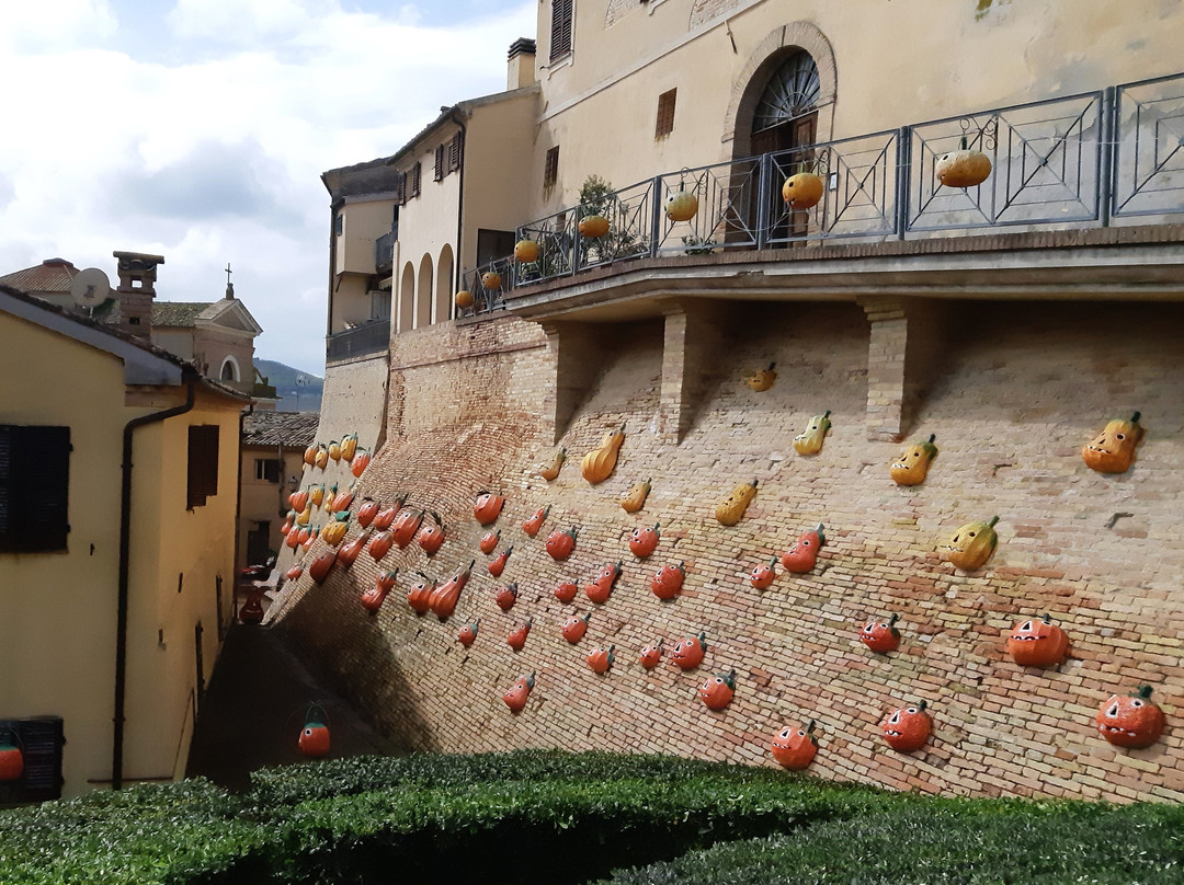 Torre Dell'Acquedotto-Polverigi必去景点