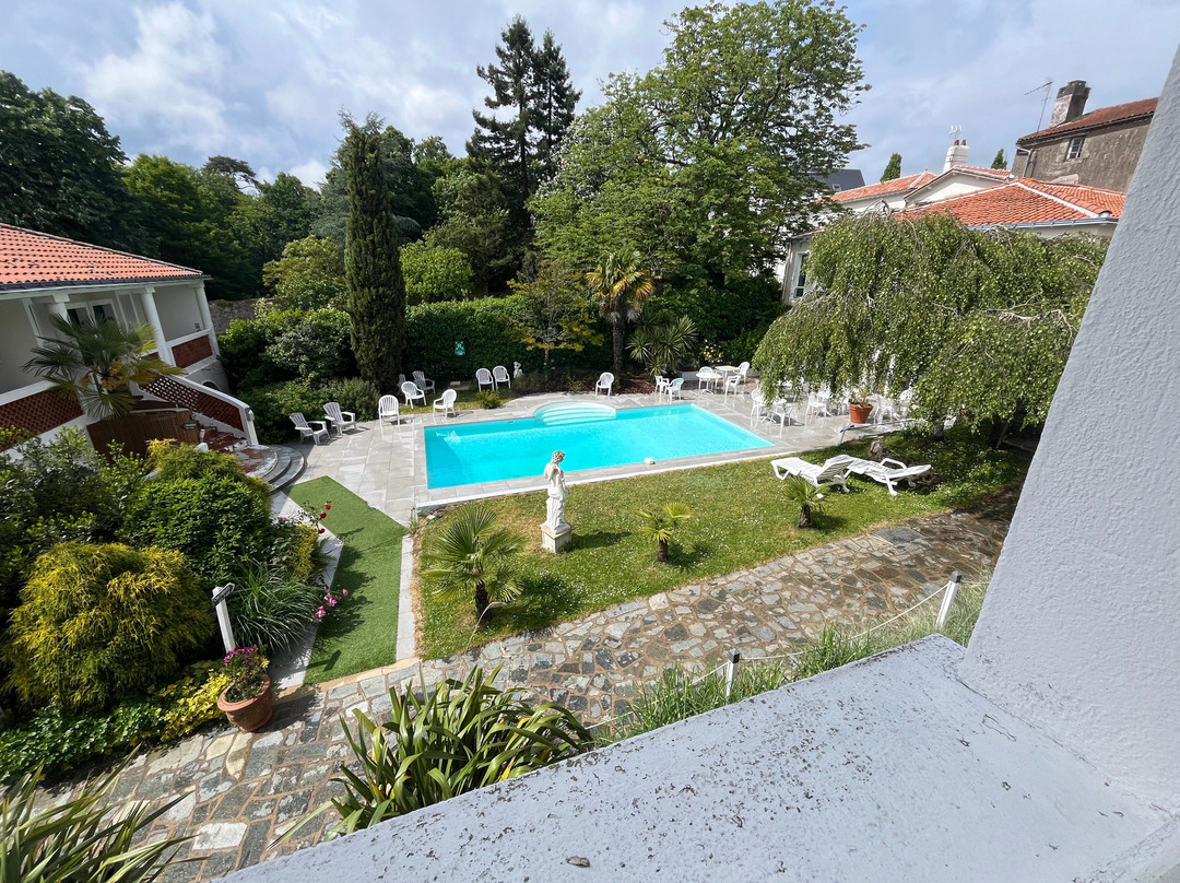 Hotel Les Voyageurs主图