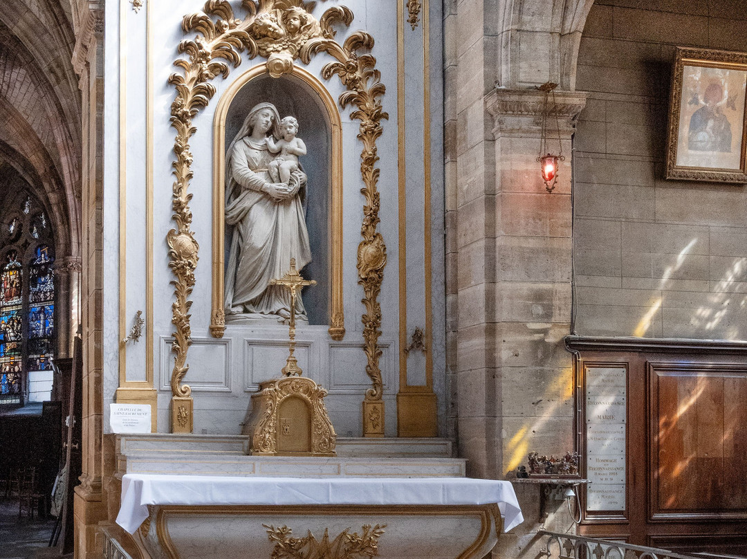 Eglise Saint-Alpin-香槟地区沙隆必去景点