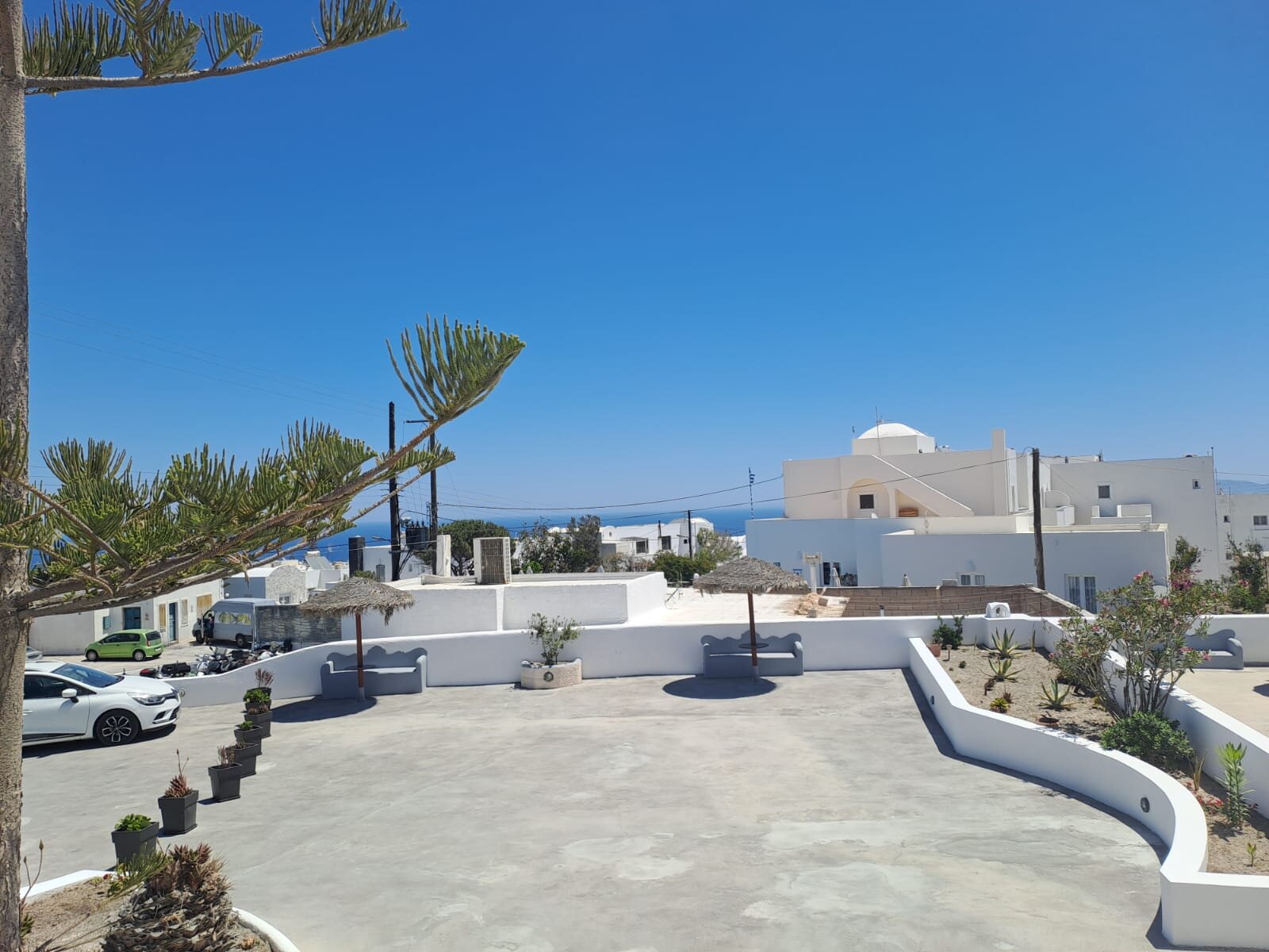 Nikos Hotel-官方