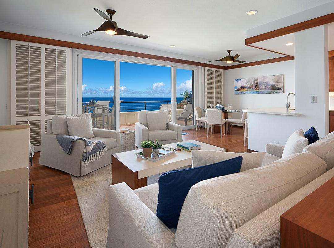 Whalers Cove Oceanfront Resort主图