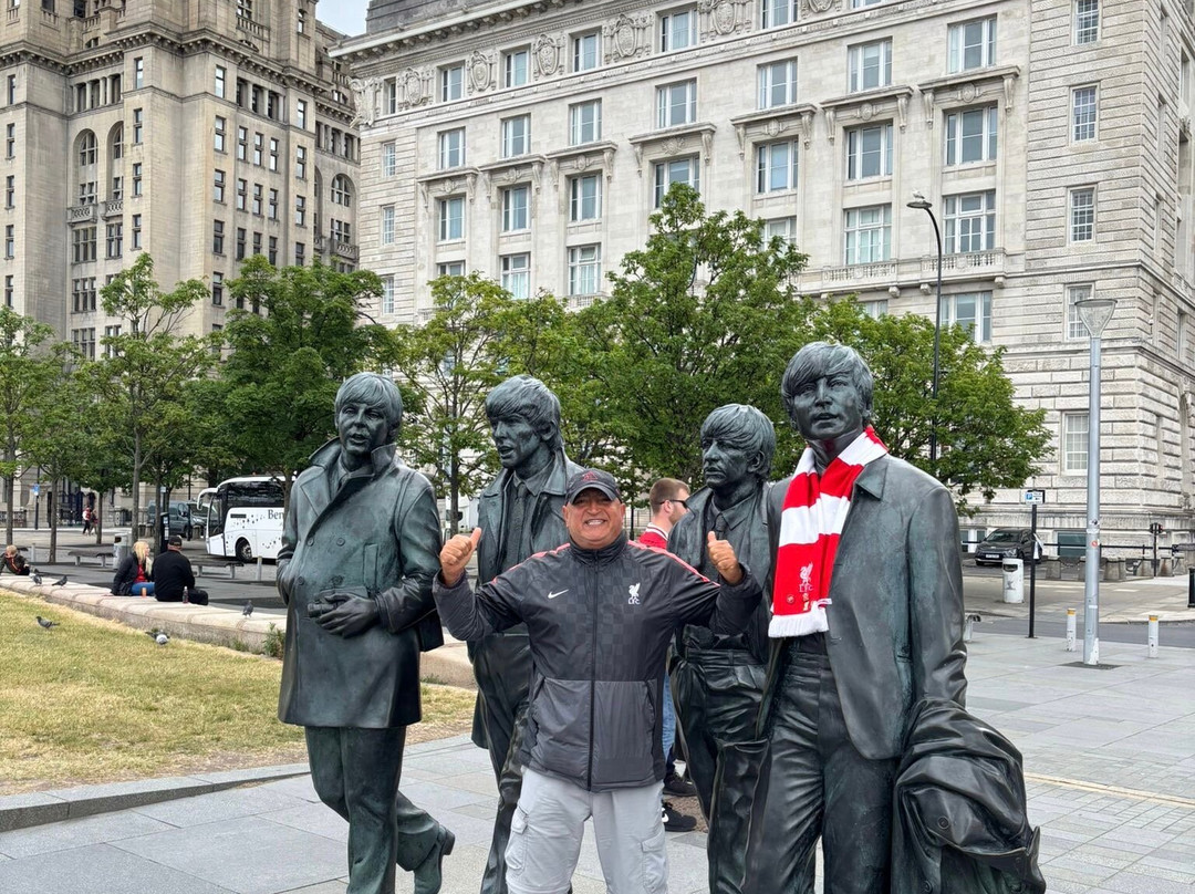 Beatles Statue-利物浦必去景点