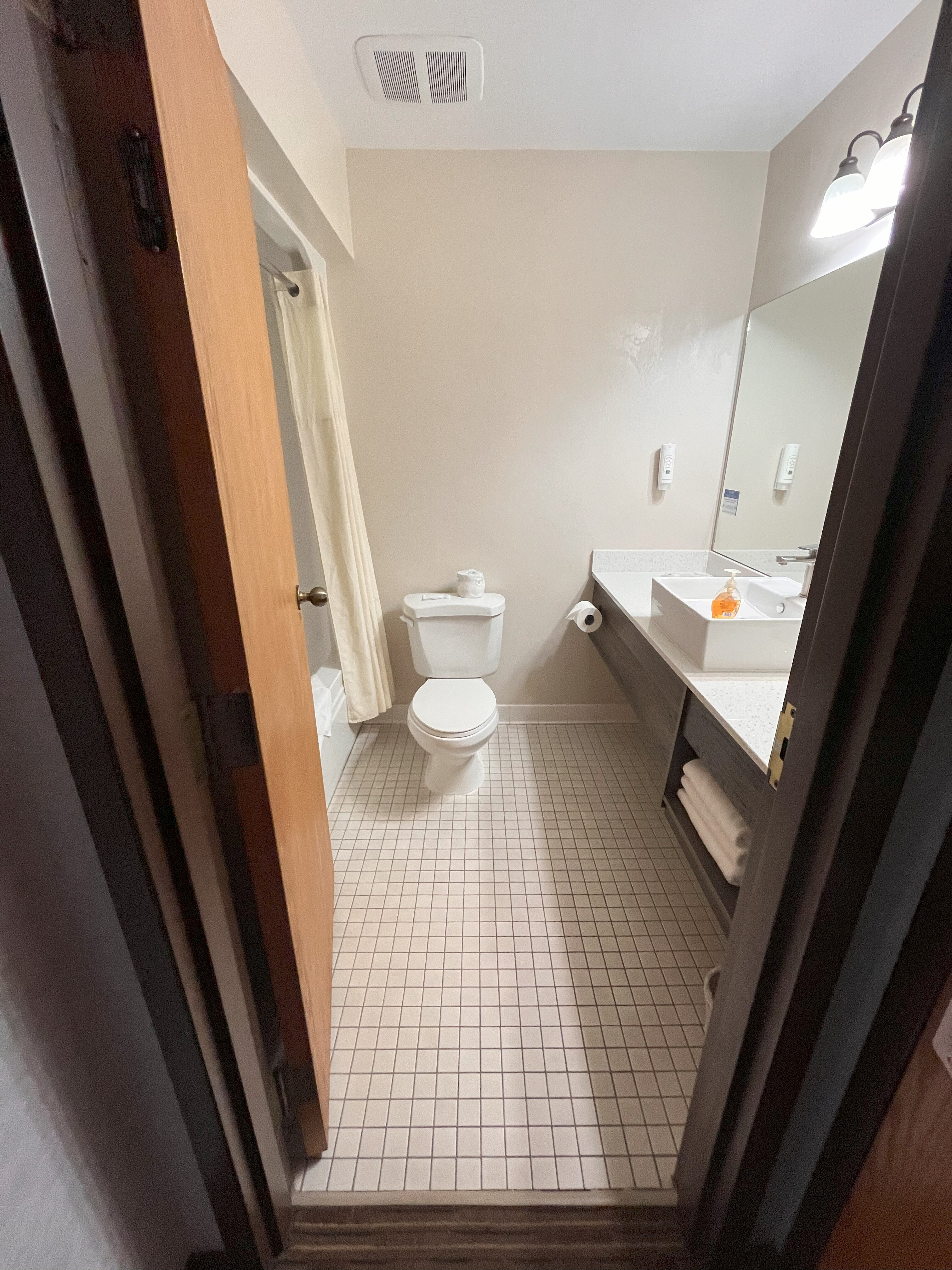 Quality Inn Richfield I-70-浴室