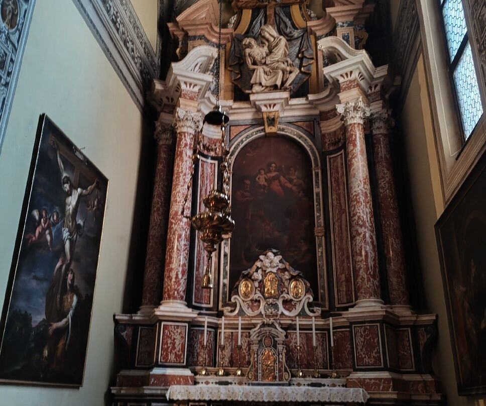 Duomo Santa Maria Annunziata-萨罗必去景点