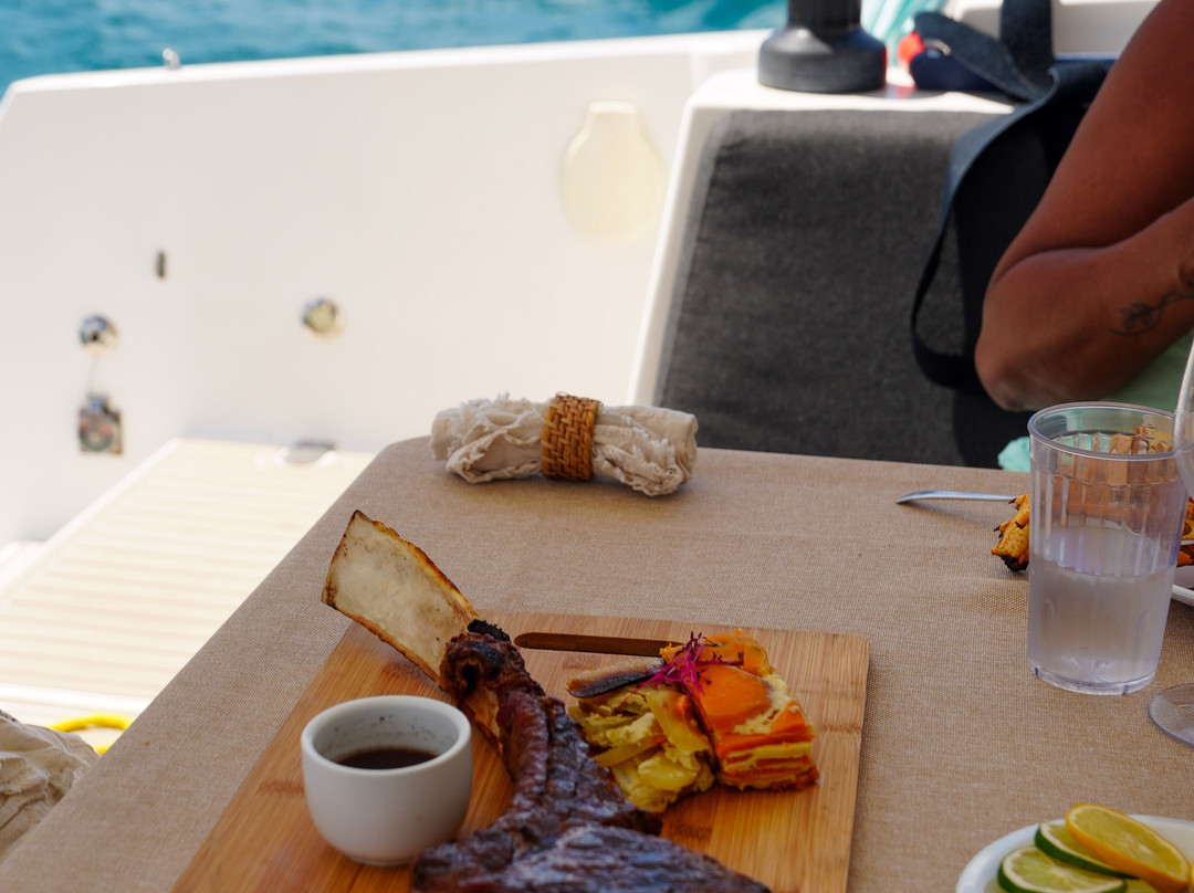 Pyratz, Gourmet Sailing-辛普森湾必去景点