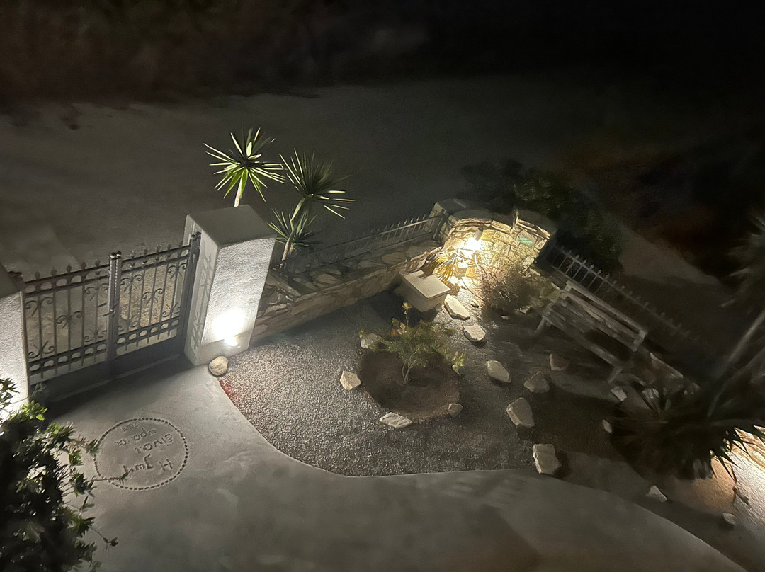 Aeolos Villas Sustainable Living主图