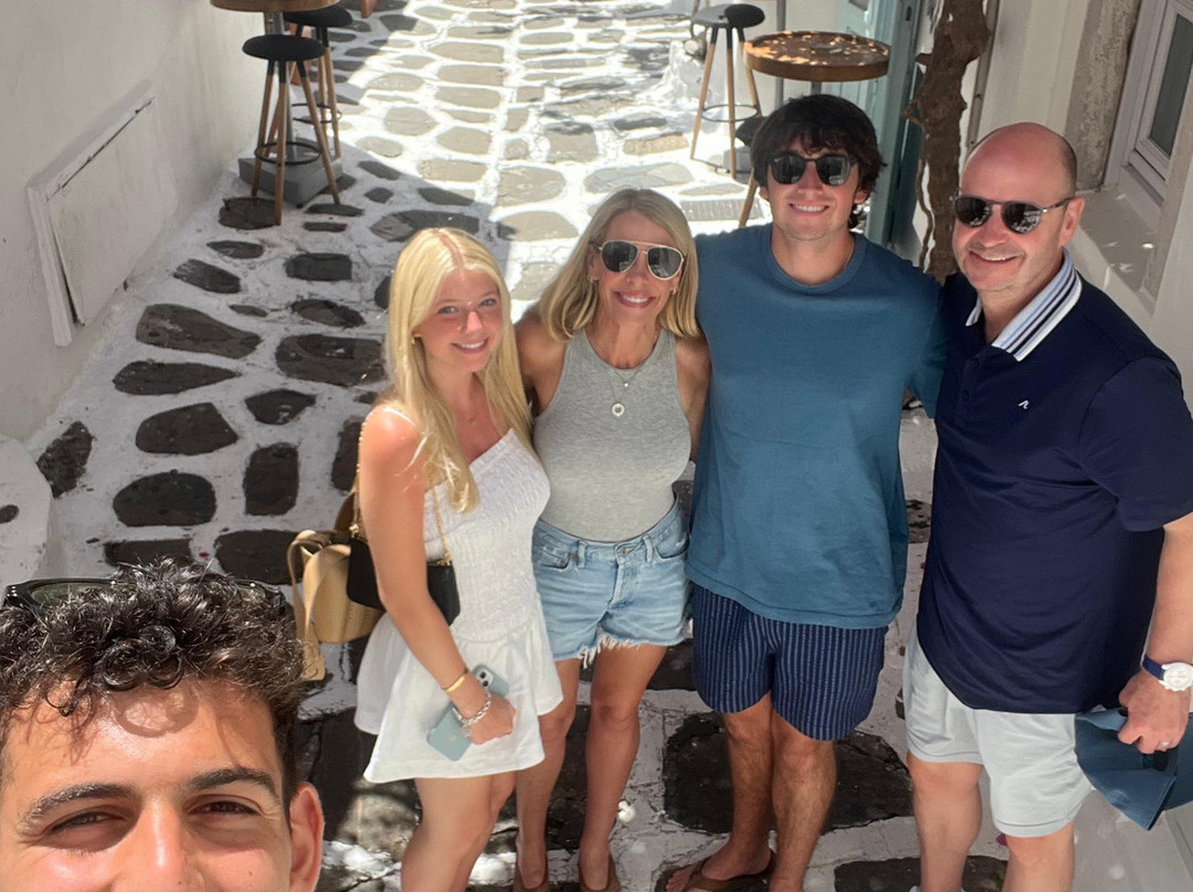 PRIVEON Bespoke Luxury Vacations | Tours & Transfers-米克诺斯镇必去景点