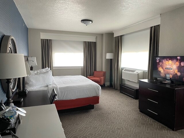 拉皮德城亚历克斯约翰逊希尔顿格芮精选酒店主图