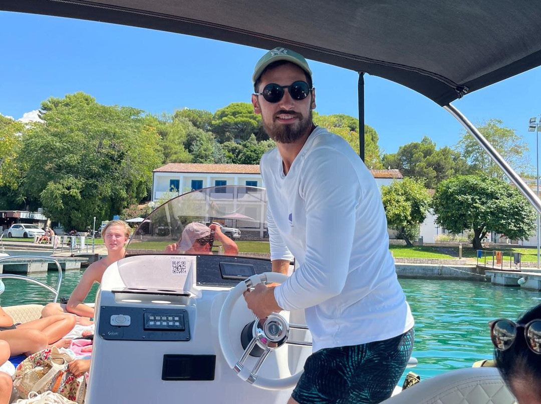 Istra Speed Boat Rental & Adventures-弗萨必去景点