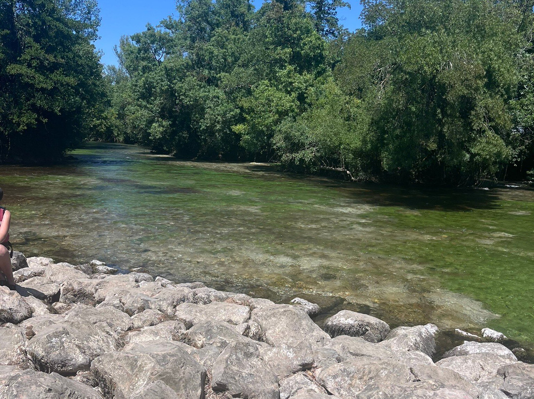 Kayak Vert Canoe-泉水小镇必去景点