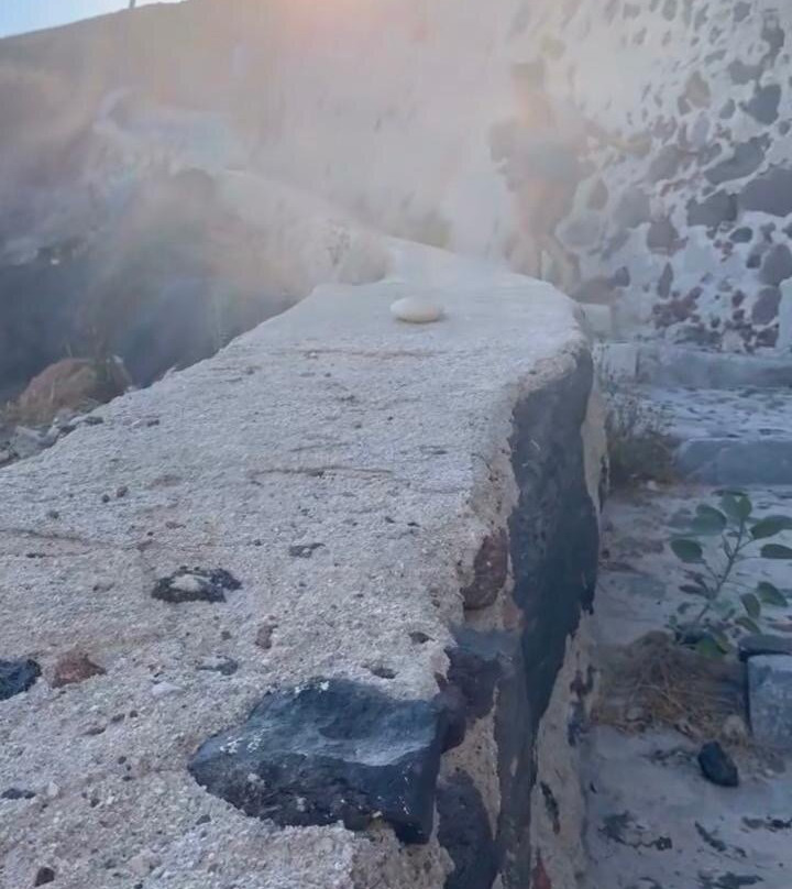 Armeni Bay-伊亚必去景点