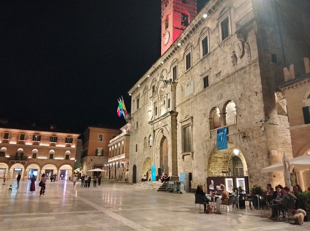 Piazza del Popolo-阿斯科利皮切诺必去景点