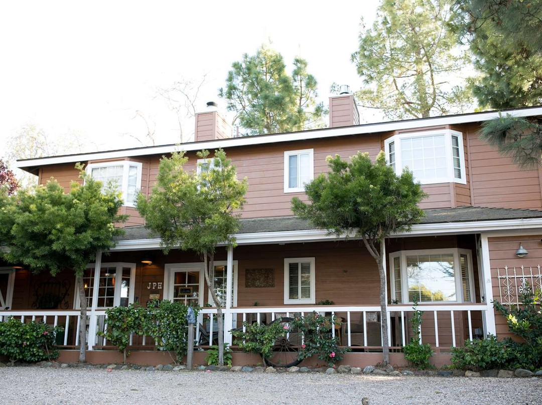 坎布里亚酒店住宿-J Patrick Inn